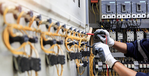 Professional Electrician technician working in Moreland, ID